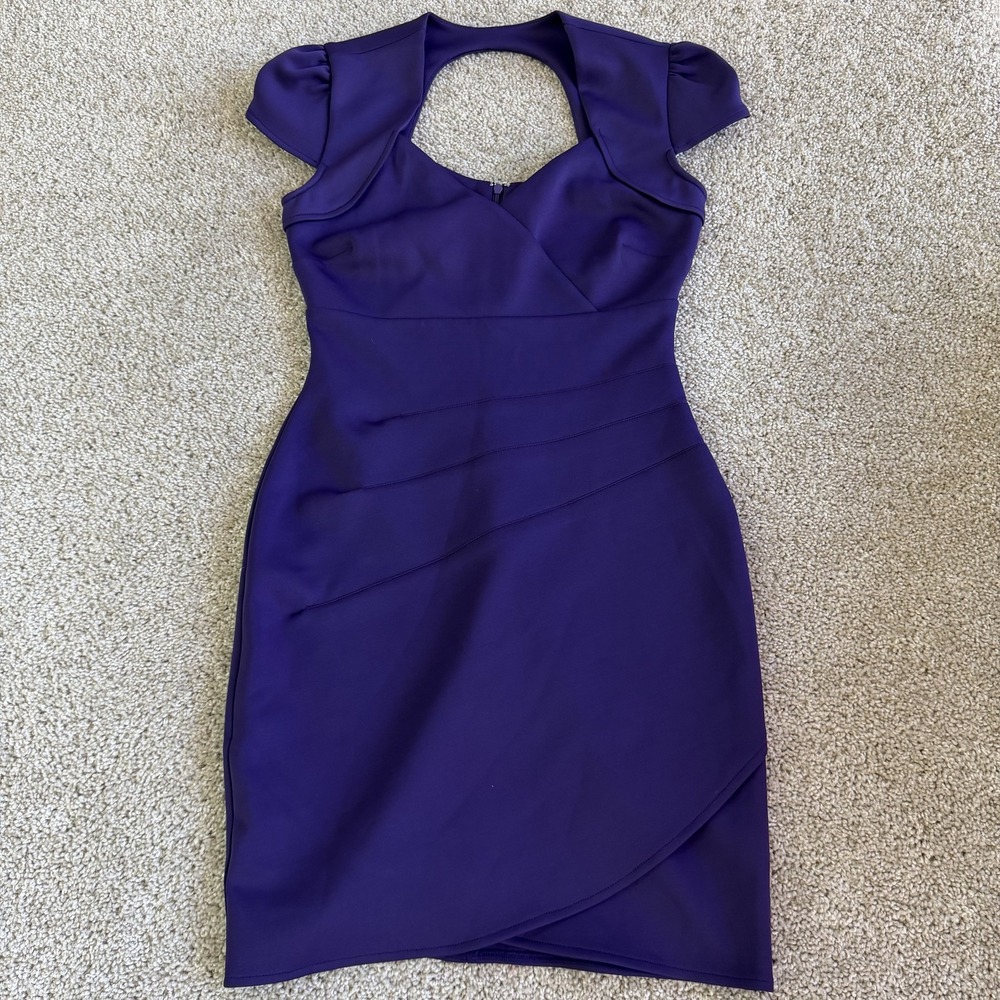 GUESS Dress Womens 4 Purple Solid Short Sleeve Sweetheart Bodycon Cutout Knee